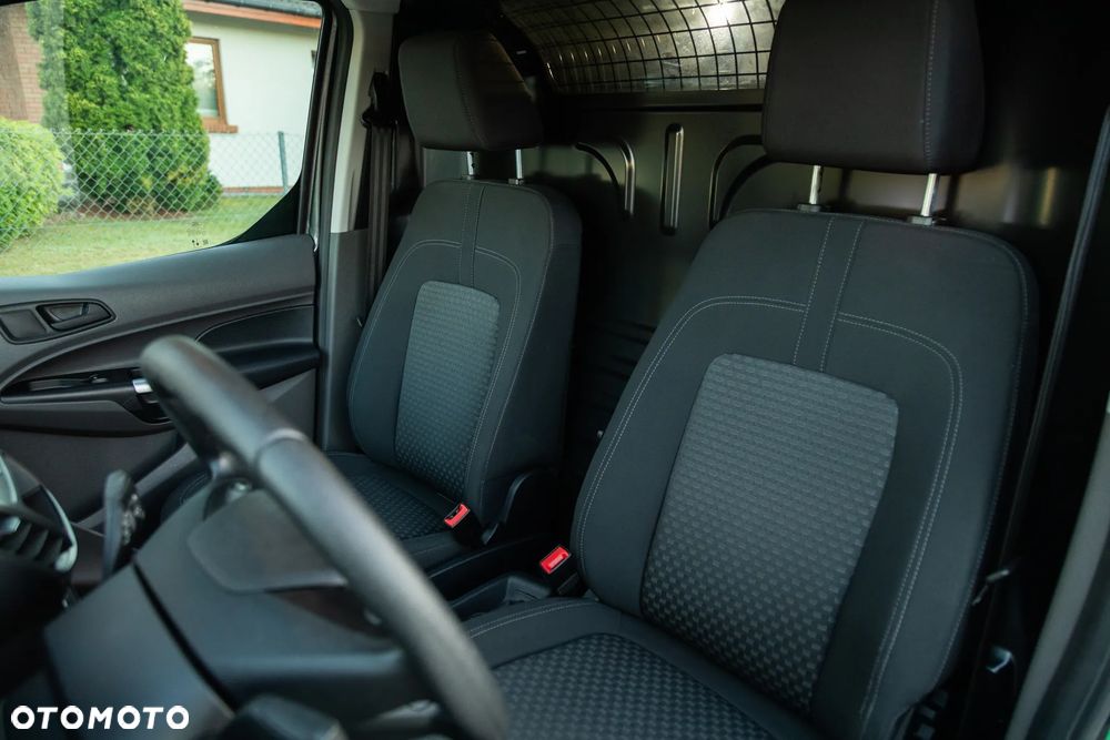Ford Transit Connect - 8