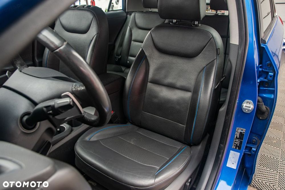 Hyundai IONIQ - 13