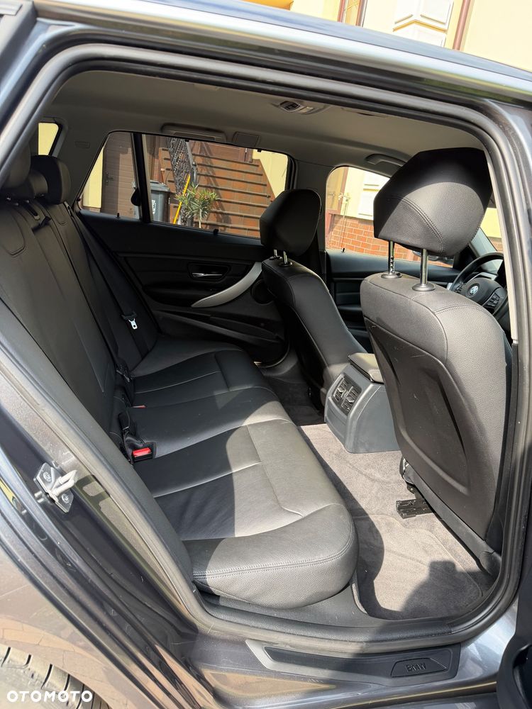 BMW Seria 3 320d Efficient Dynamics Edition Luxury Line - 26