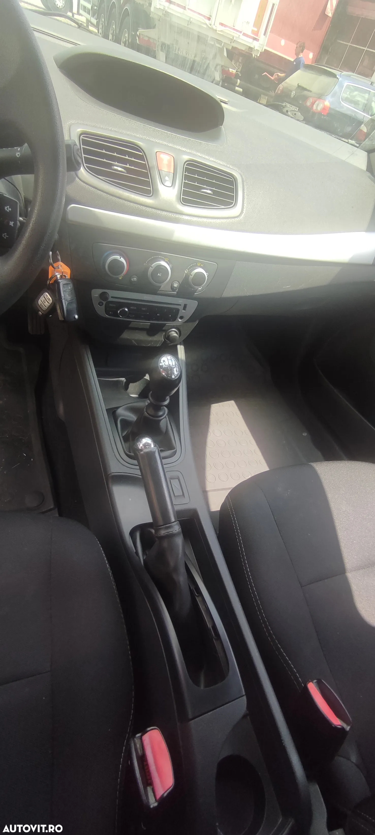 Renault Megane 1.5 dCi Expression - 7
