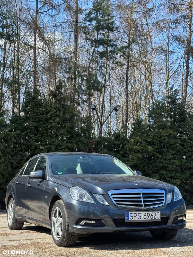 Mercedes-Benz Klasa E 200 CGI BlueEffICIENCY - 1