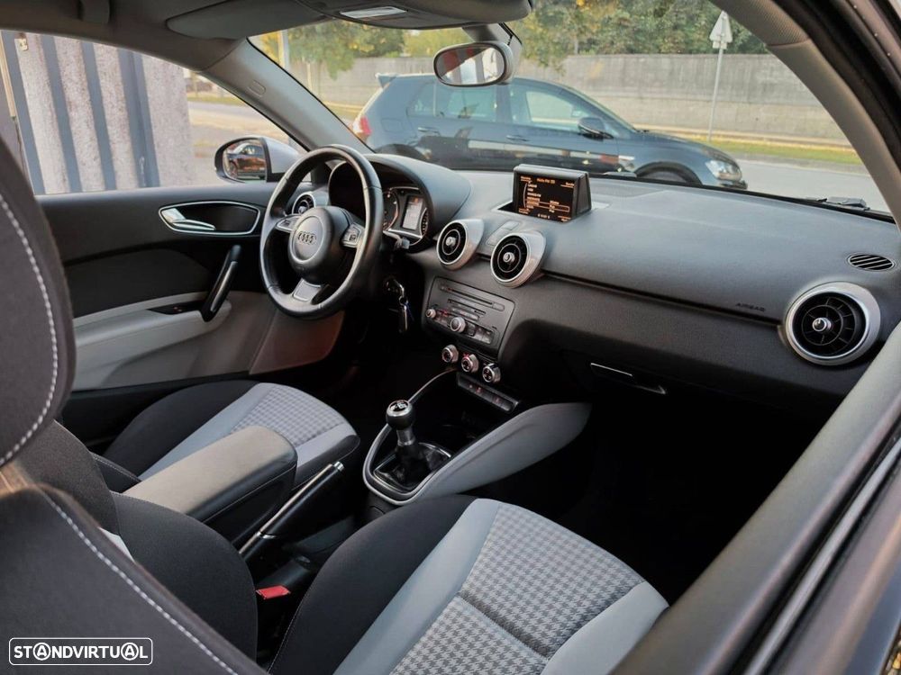 Audi A1 1.6 TDI S-line - 21