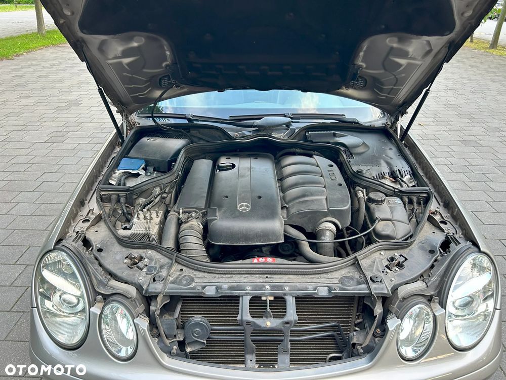 Mercedes-Benz Klasa E 200 CDI Classic - 29