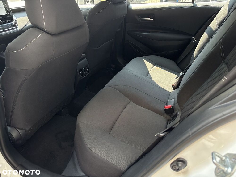 Toyota Corolla - 12
