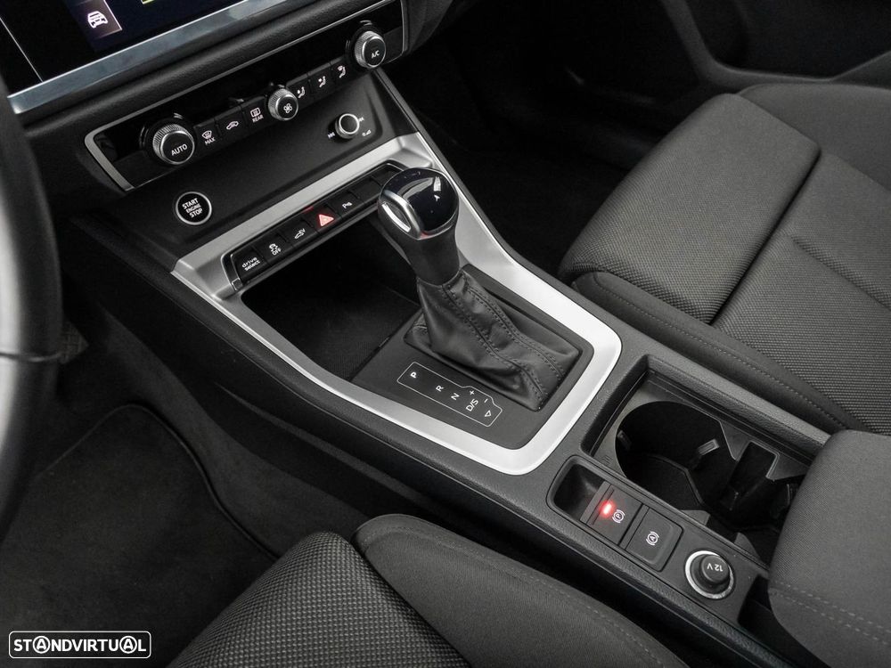 Audi Q3 Sportback 45 TFSIe S line S tronic - 24