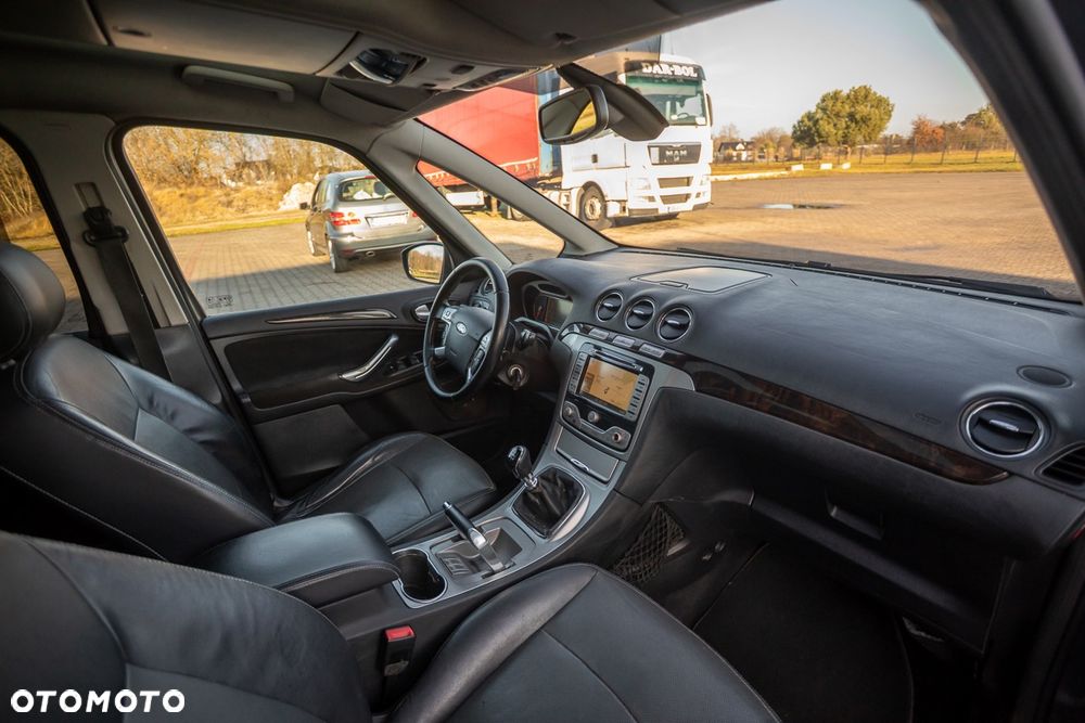 Ford Galaxy 2.2 TDCi Platinium X (Ghia) - 28