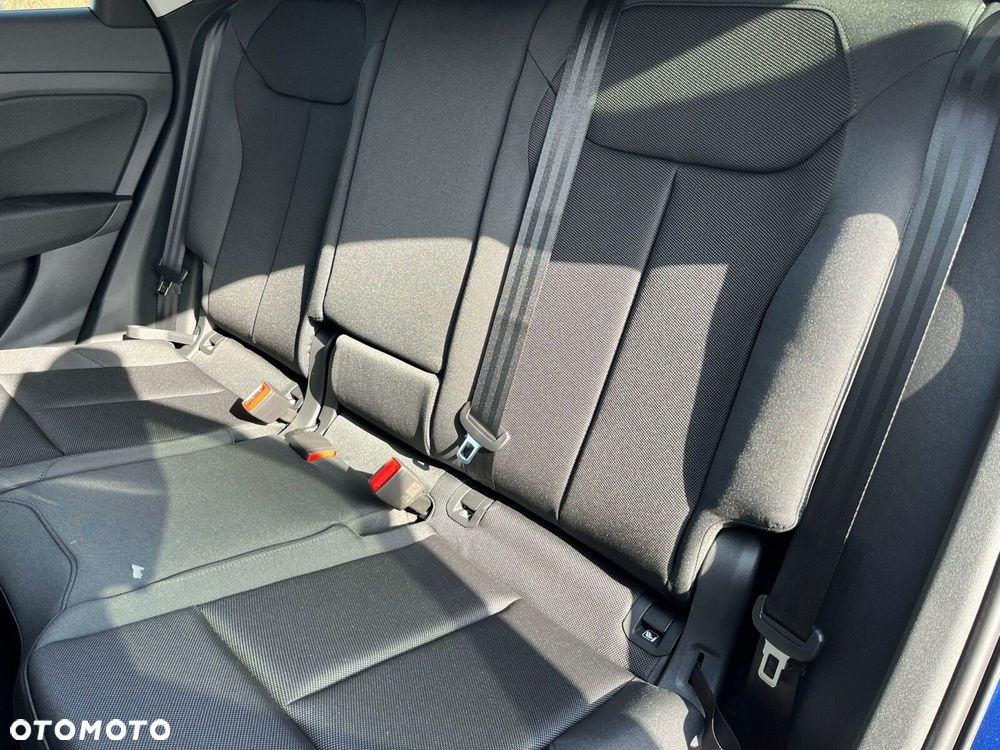 Audi Q3 Sportback - 11