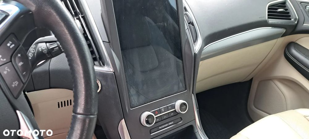 Ford Edge - 40
