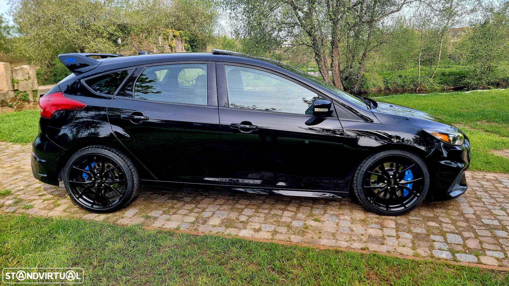 Ford Focus 2.3 EcoBoost RS - 13