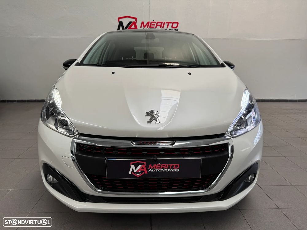 Peugeot 208 - 6