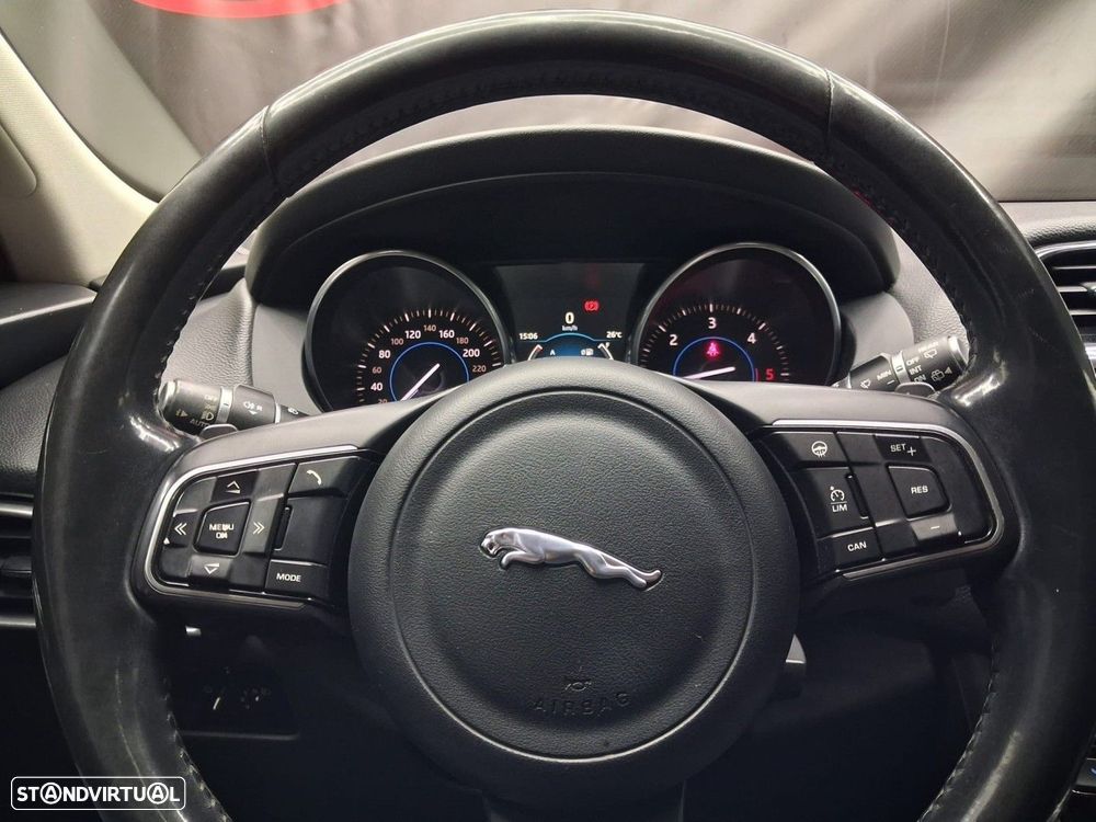 Jaguar F-Pace 2.0 i4D R-Sport Aut. - 14