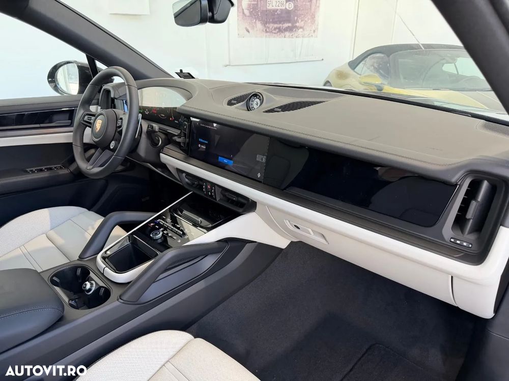 Porsche Cayenne Coupe Tiptronic S Black Edition - 29