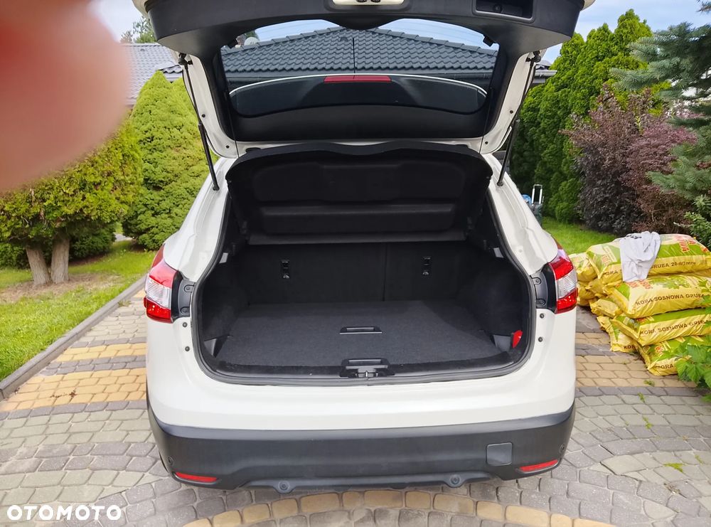 Nissan Qashqai 1.2 DIG-T Xtronic 360 - 6