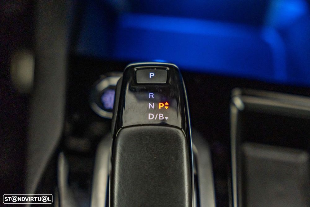 Peugeot 3008 1.6 Hybrid4 GT e-EAT8 - 19