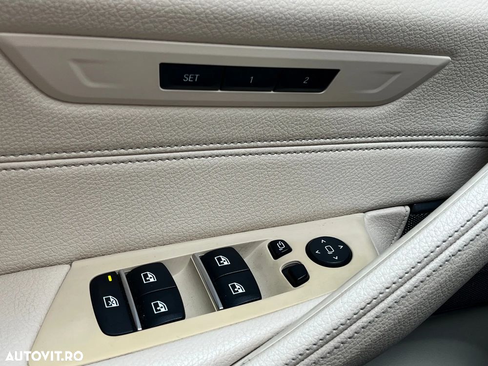 BMW Seria 5 530e xDrive AT PHEV - 24