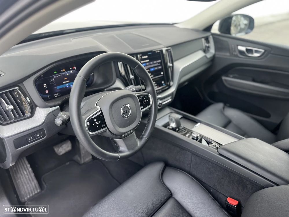 Volvo XC 60 2.0 T6 PHEV Plus Dark AWD - 18