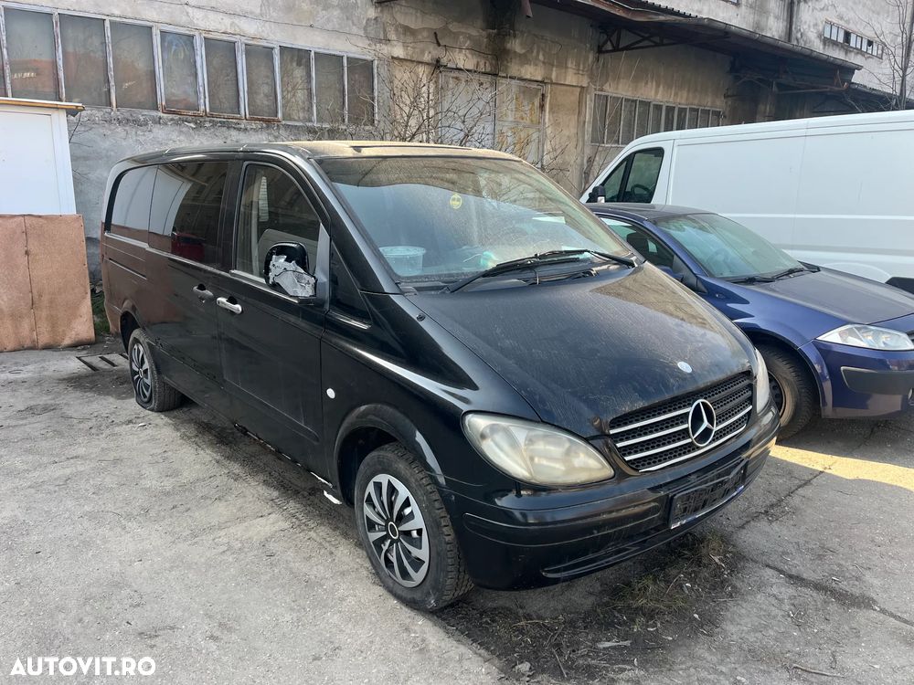 Dezmembrez Mercedes Benz Vito 2,2 CDI 2005 negru - 4