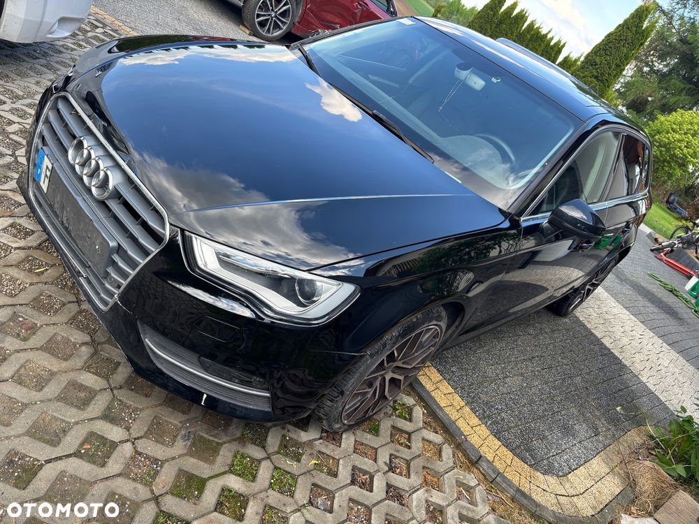 Audi A3 Sportback - 1