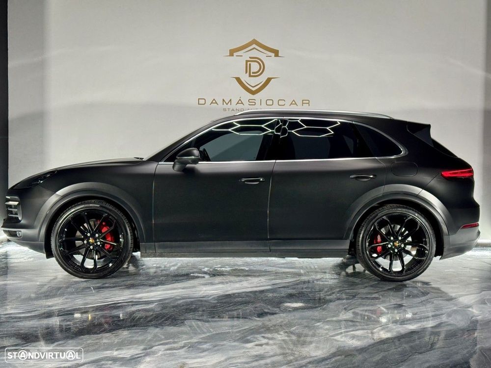 Porsche Cayenne E-Hybrid - 3