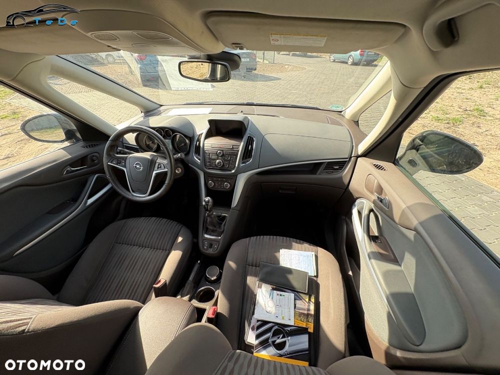 Opel Zafira 1.4 T Cosmo EcoFLEX S&S EU6 - 27