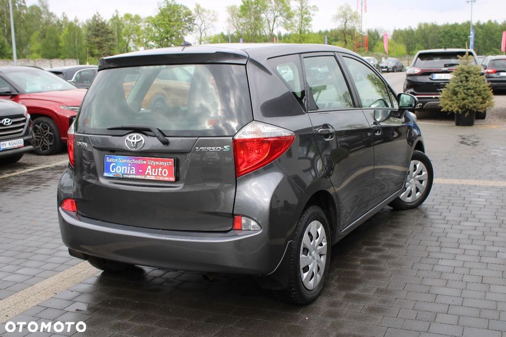 Toyota Verso S - 6