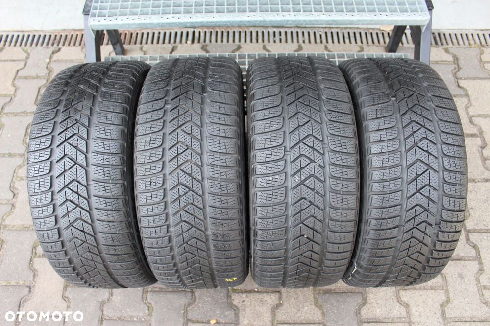 4x 245/40r18 pirelli winter sottozero 3 ao 97v xl 21r 6,5mm - 1