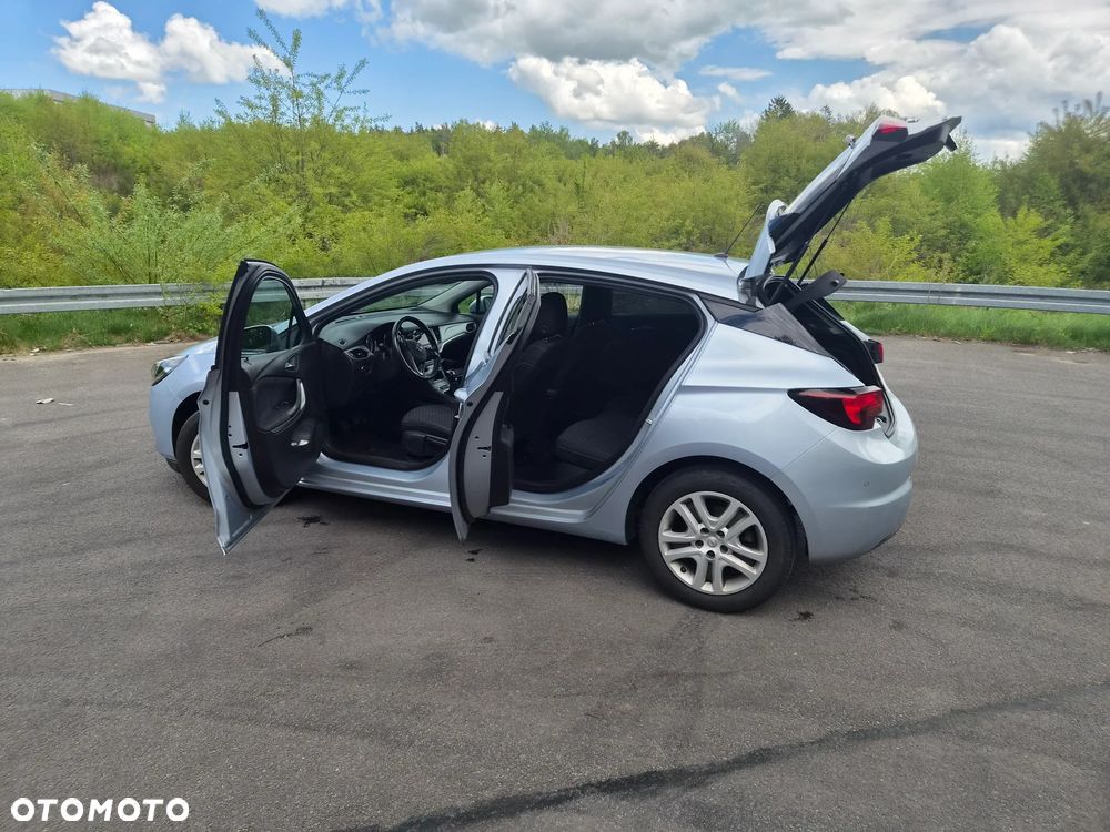 Opel Astra 1.2 T Edition S&S - 10