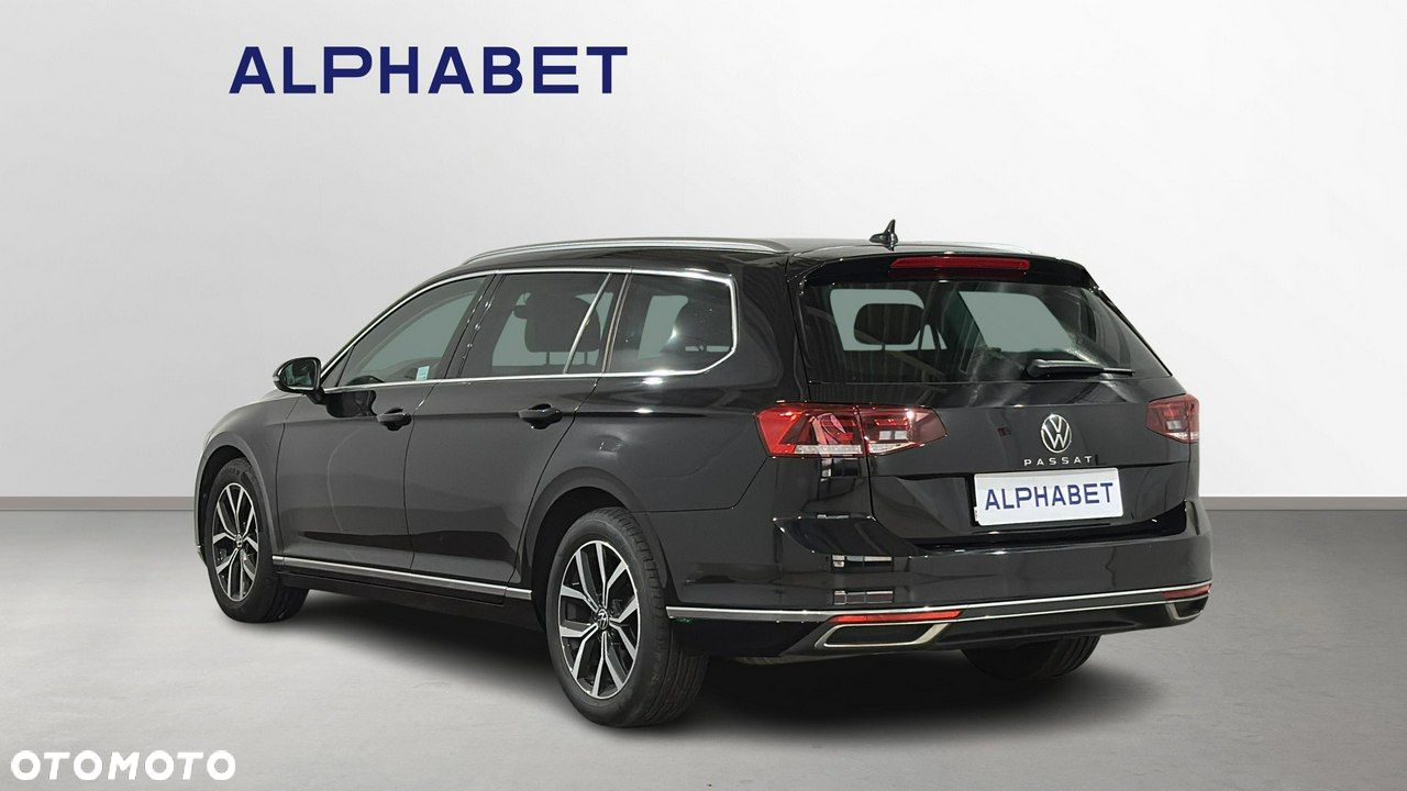 Volkswagen Passat - 4