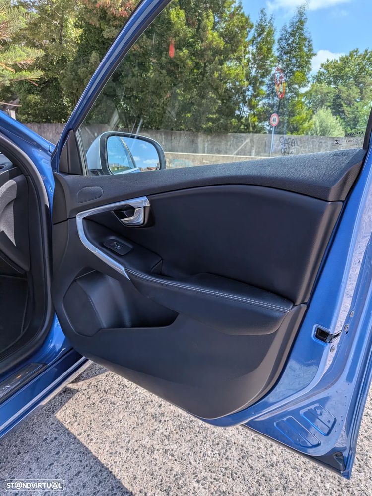 Volvo V40 D3 RDesign - 8