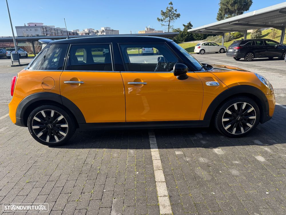 MINI 5 Portas Cooper D - 8