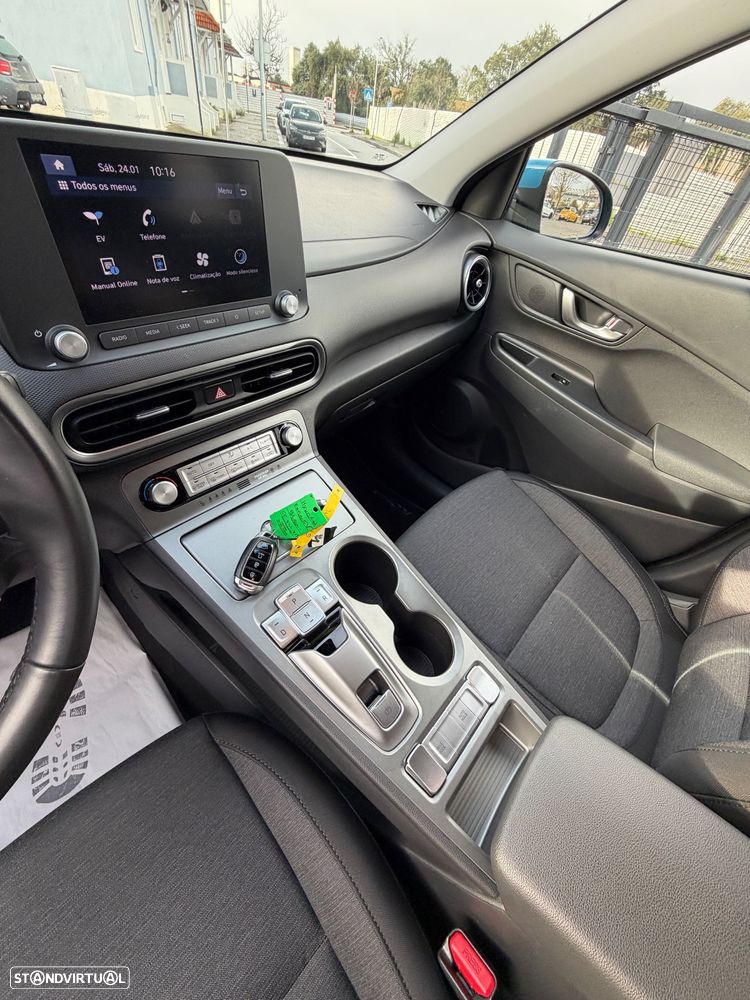 Hyundai Kauai Premium - 27