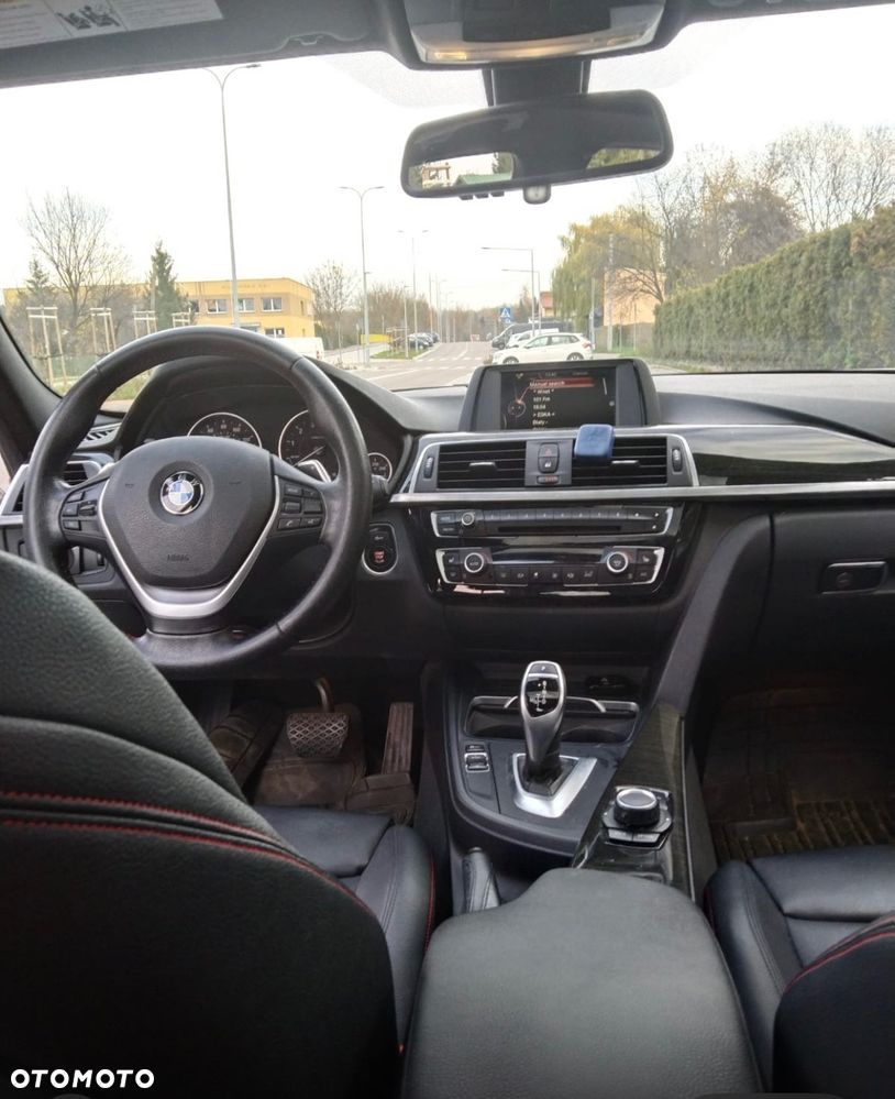 BMW Seria 3 328i xDrive - 4