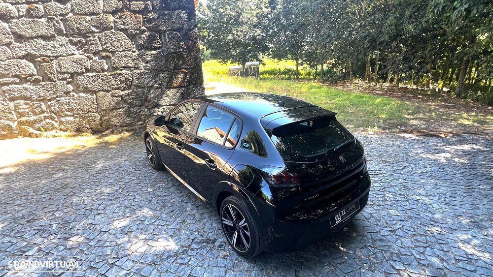 Peugeot e-208 - 6