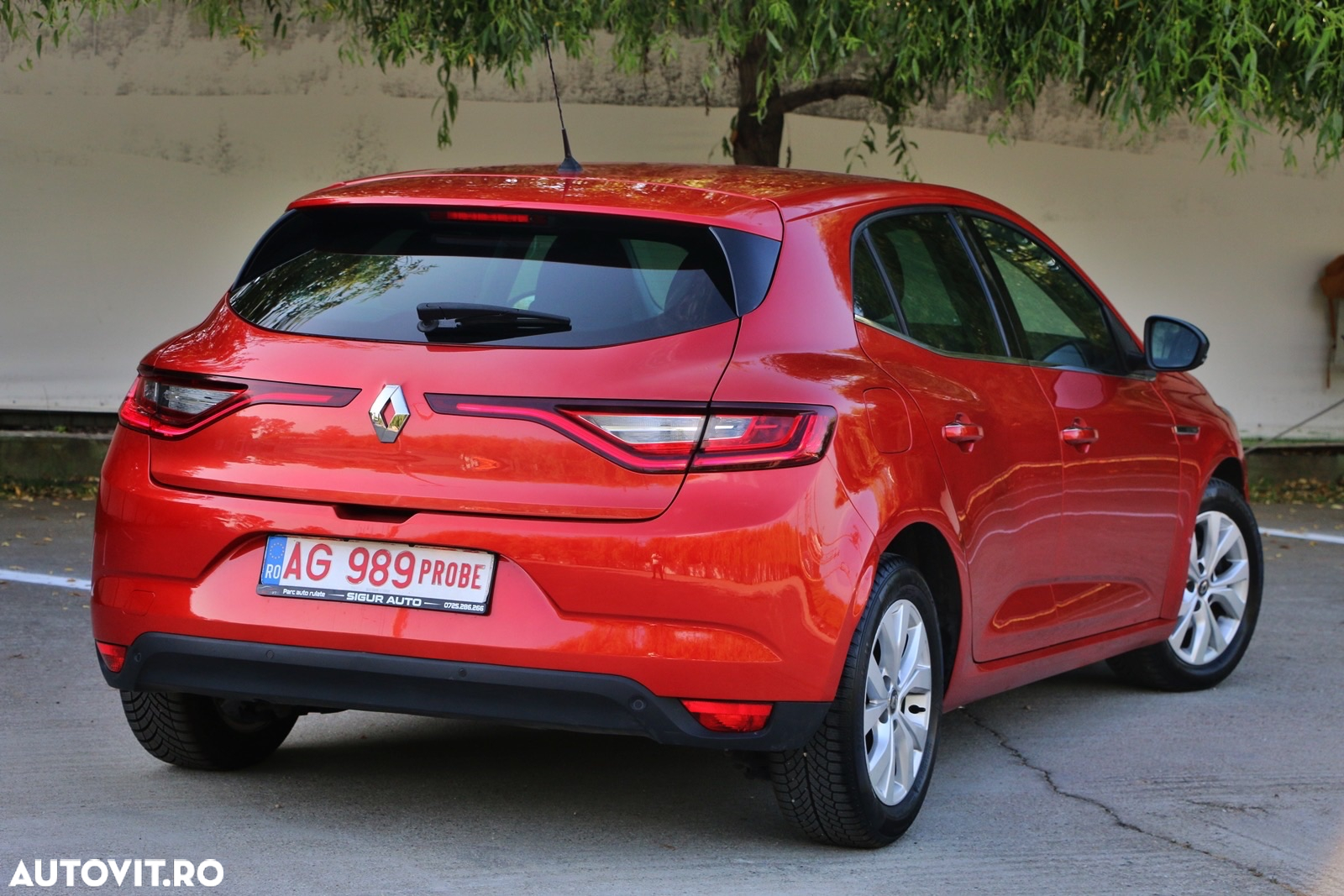 Renault Megane Grandtour TCe 140 GPF LIMITED - 4