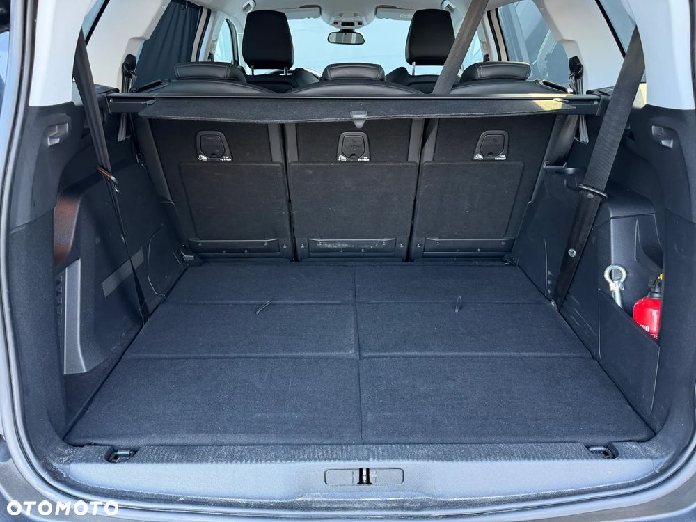 Peugeot 5008 2.0 BlueHDi Allure Pack S&S EAT8 - 31