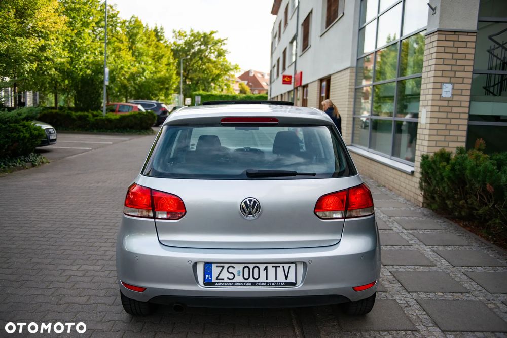 Volkswagen Golf 1.6 TDI BlueMotion Technology DSG Comfortline - 5