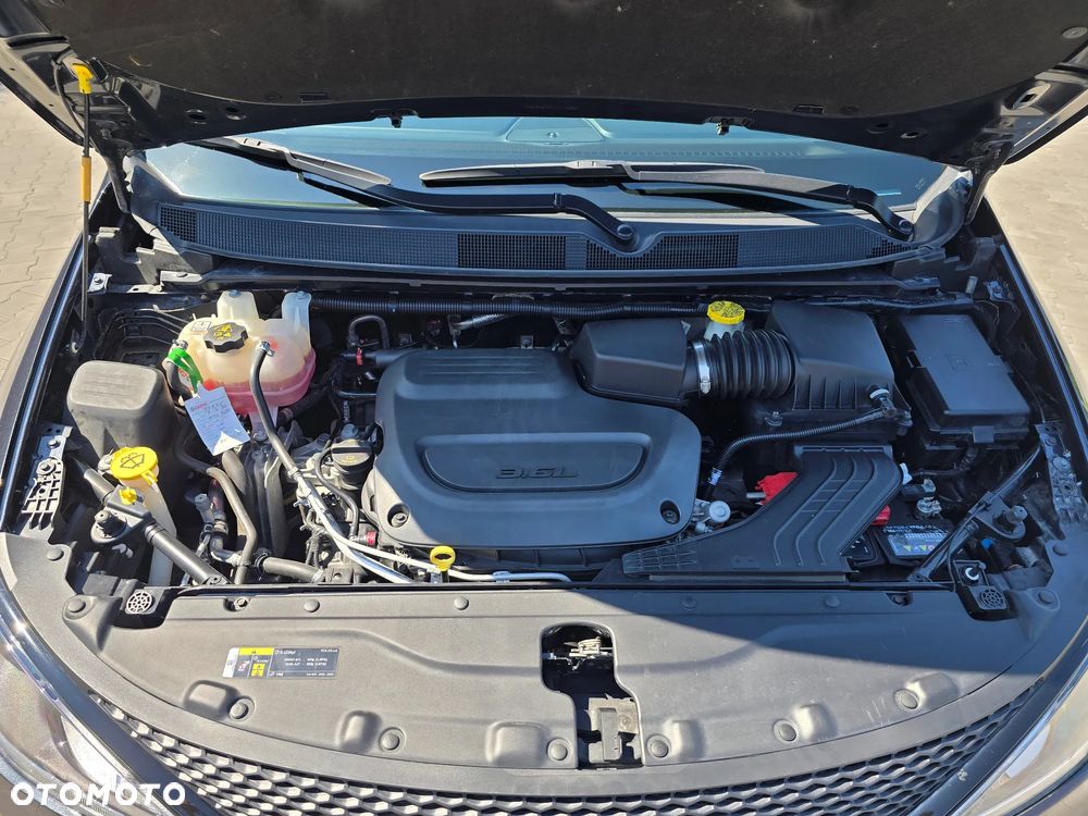 Chrysler Pacifica - 19