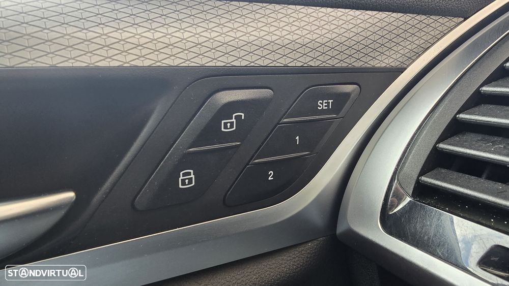 BMW X4 M40 d Auto - 33