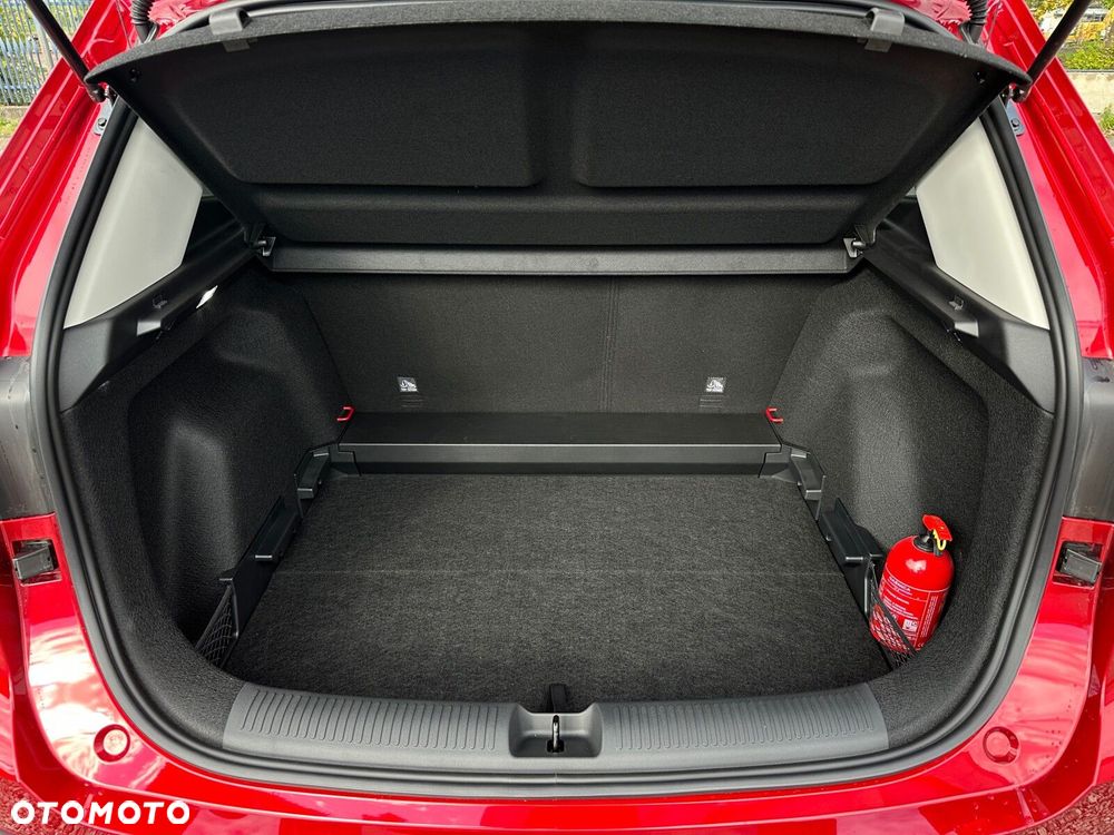 MG ZS Hybrid+ - 16