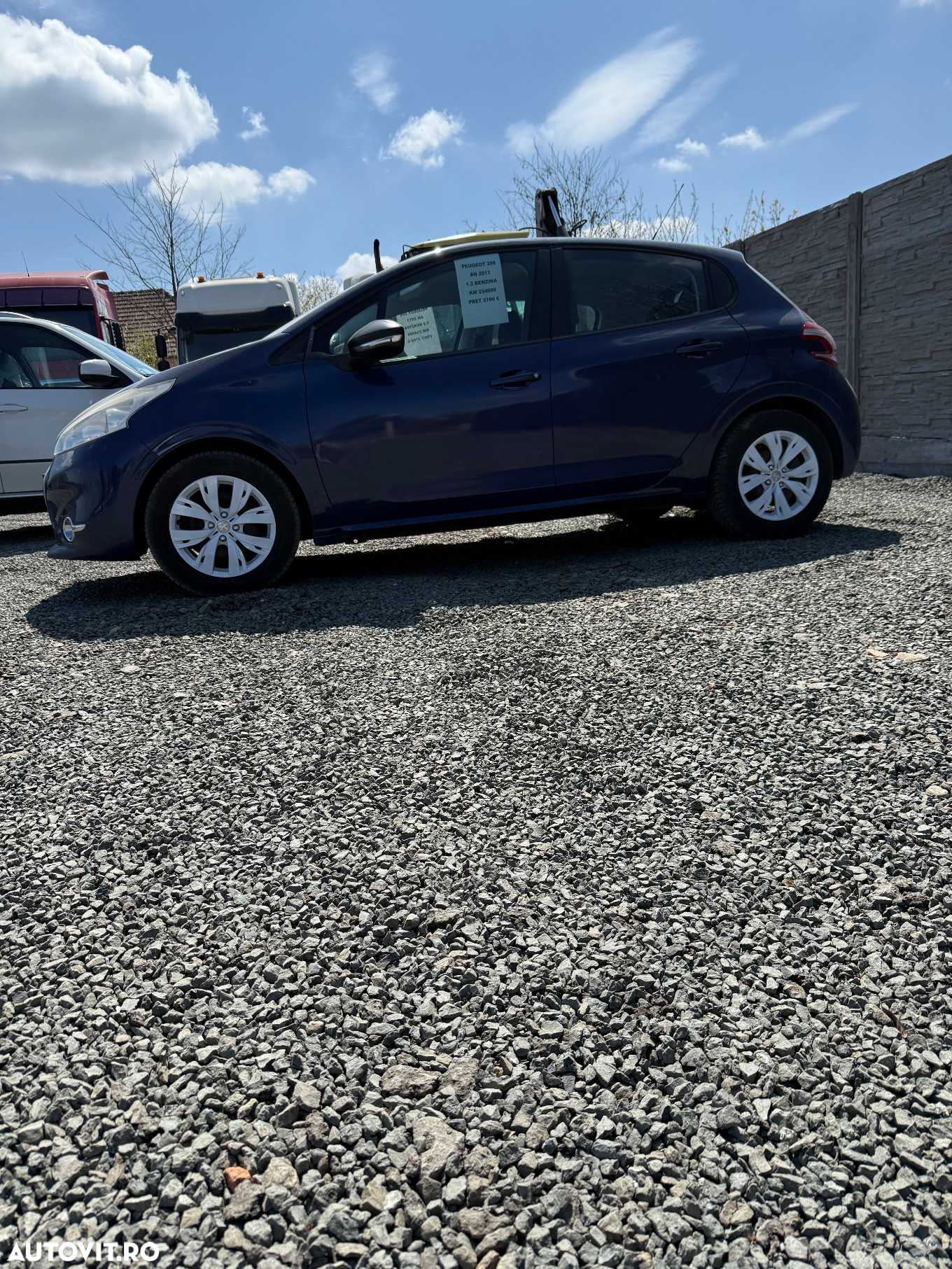 Peugeot 208 1.2 L PureTech Active - 5