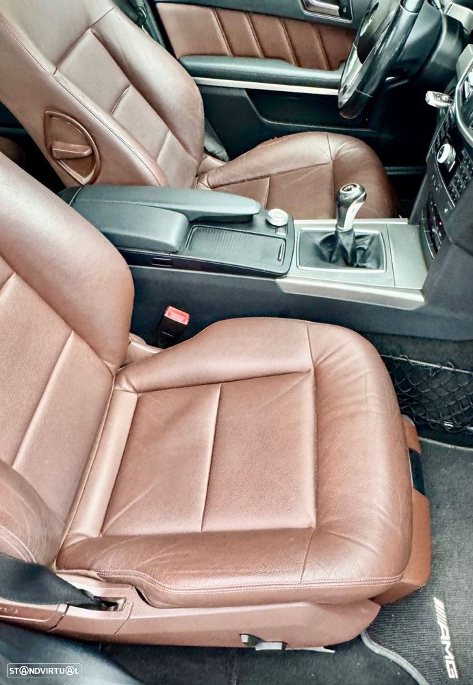 Mercedes-Benz E 200 - 12