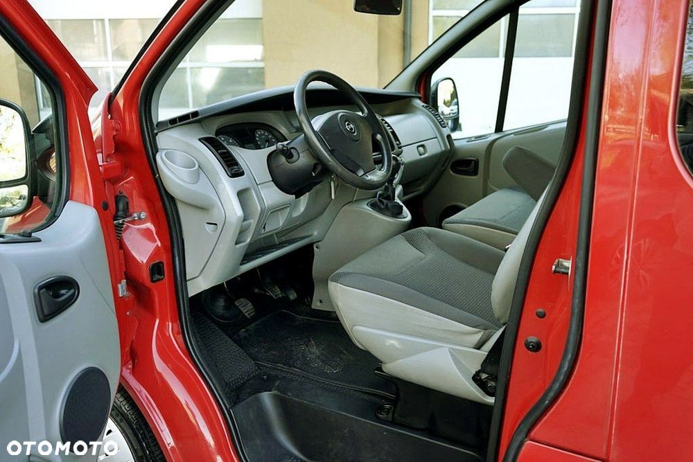 Opel Vivaro - 14