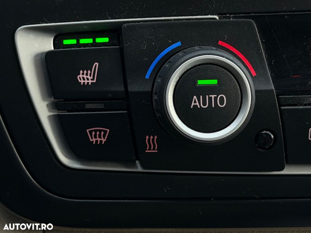 BMW Seria 3 320d Aut. Modern Line - 26