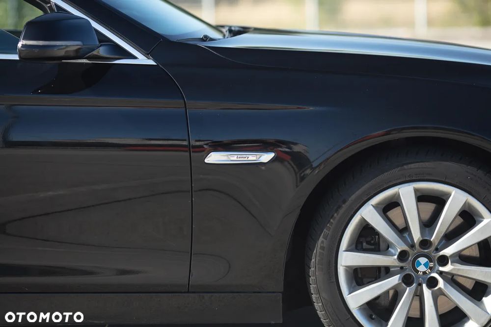 BMW Seria 5 530d Luxury Line - 17