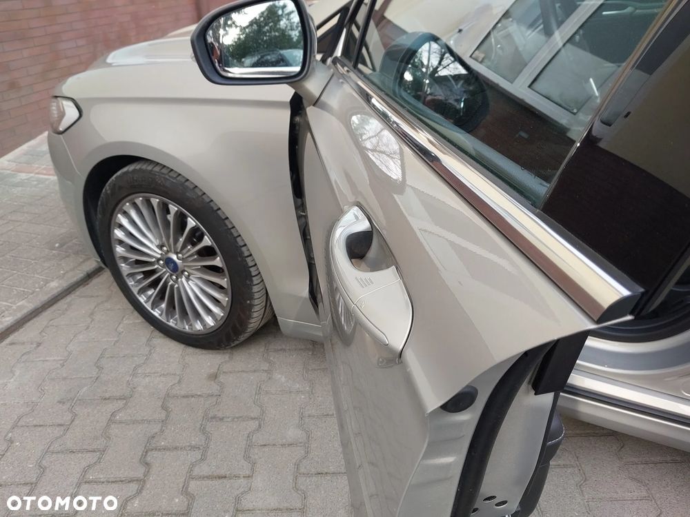 Ford Mondeo 1.5 EcoBoost STart-Stopp Business Edition - 32