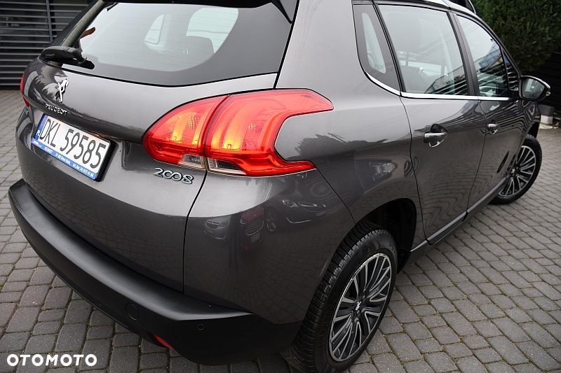 Peugeot 2008 1.6 BlueHDi Style - 32