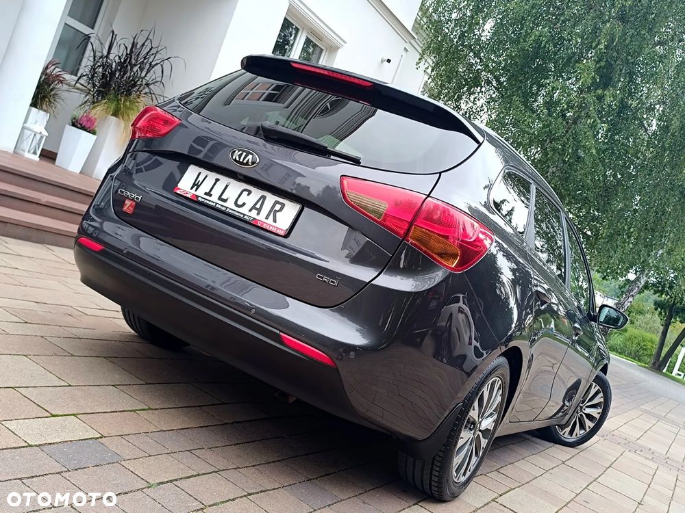 Kia Ceed 1.6 CRDi 136 DCT ISG Platinum Edition - 9