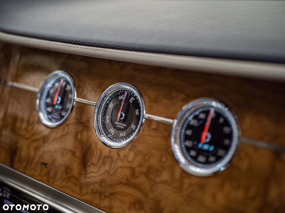 Bentley Flying Spur - 18