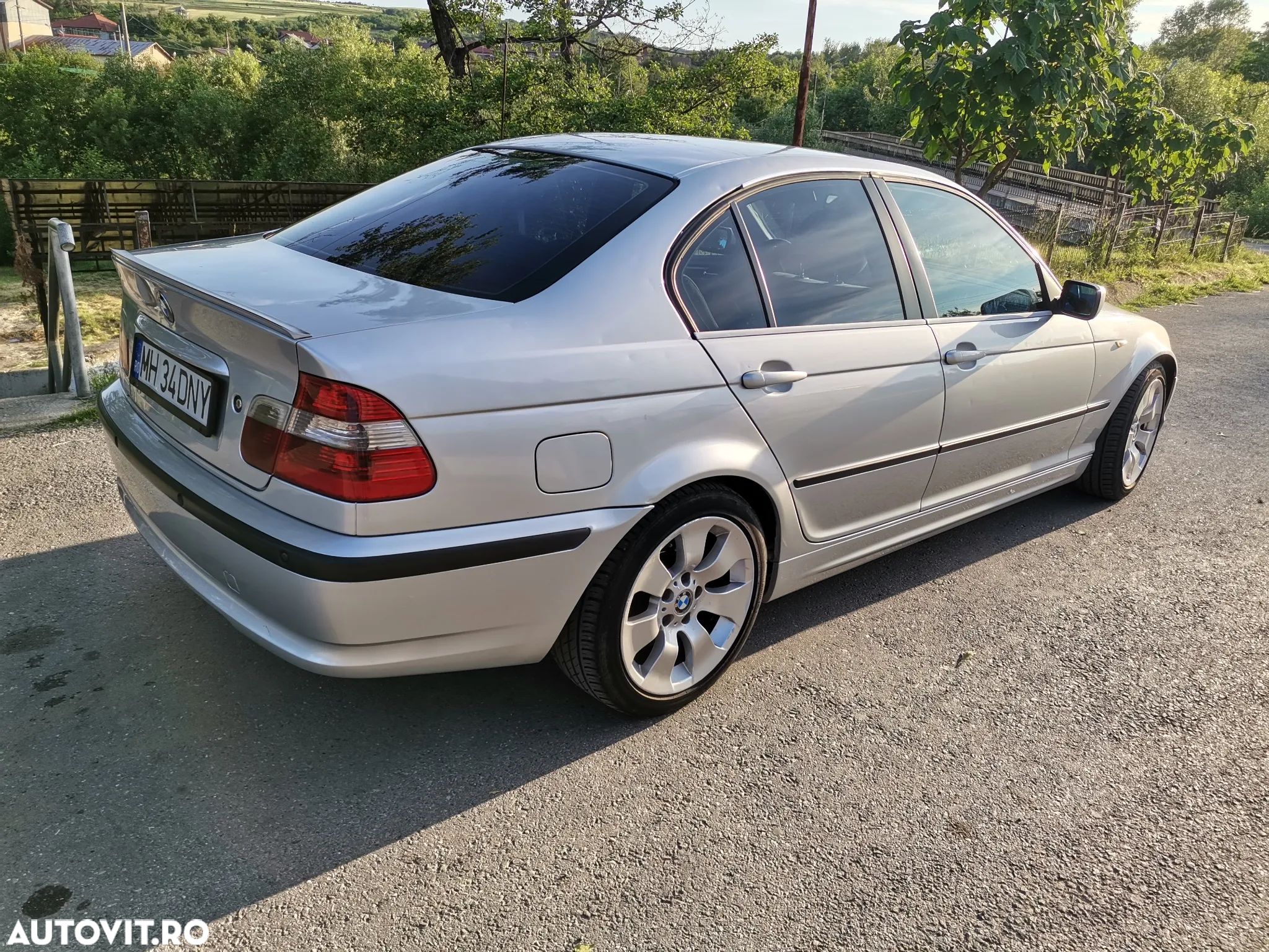 BMW Seria 3 - 1