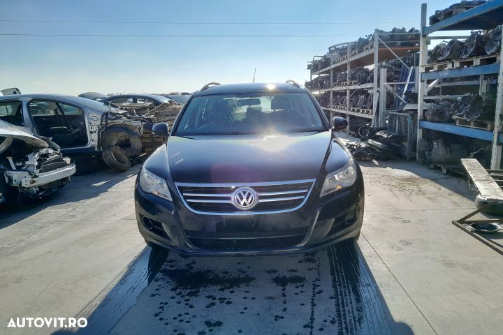 Dezmembrez Volkswagen VW Tiguan 1 5N [2007 - 2011] Crossover 2.0 TDI - 1